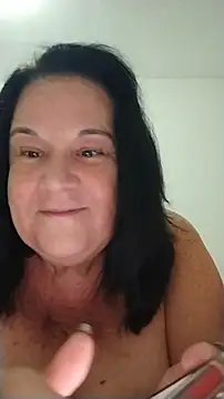 Snapshot of Yaya_Mineira chatting on August 1, 1:49 am Yaya Mineira online show from August 1, 1:49 am