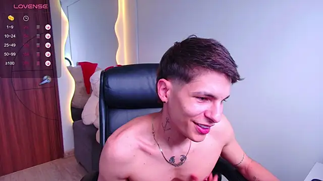 harrisoncuper online show from December 31, 10:23 pm