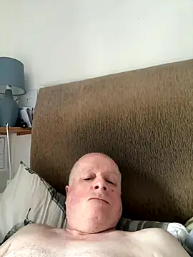 Snapshot of locallad88 chatting on November 9, 9:07 am locallad88 online show from November 9, 9:07 am