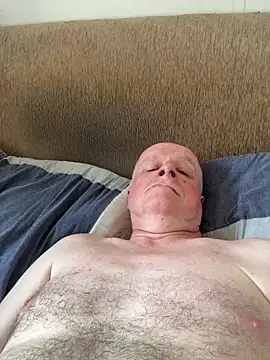 locallad88 online show from June 24, 4:06 pm
