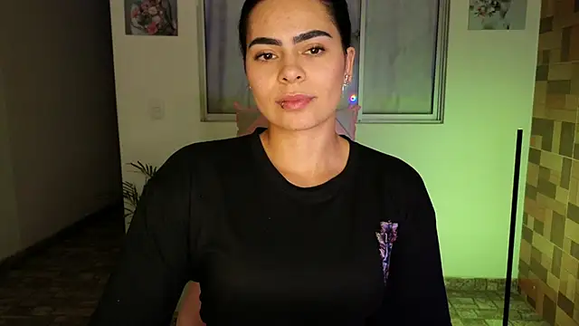 Snapshot of sexyladyy_ chatting on March 3, 11:03 pm sexyladyy online show from March 3, 11:03 pm