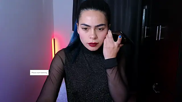 Snapshot of sexyladyy_ chatting on October 2, 11:01 pm sexyladyy online show from October 2, 11:01 pm