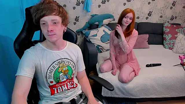 Snapshot of lakmsrrrmrrr chatting on September 19, 9:32 am lakmsrrrmrrr online show from September 19, 9:32 am