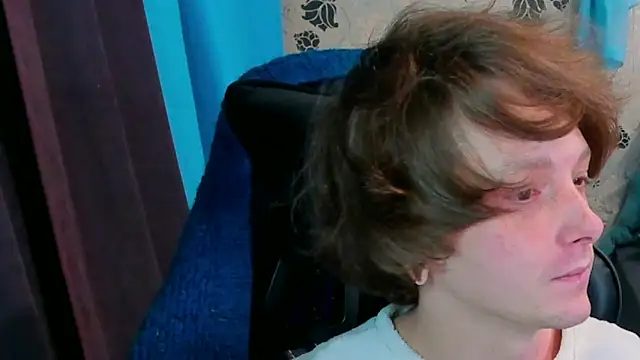 Snapshot of lakmsrrrmrrr chatting on December 3, 10:02 am lakmsrrrmrrr online show from December 3, 10:02 am