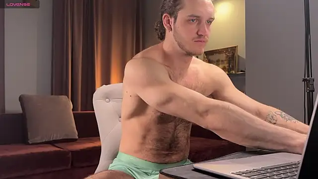 Louis Karlos online show from February 9, 4:27 am