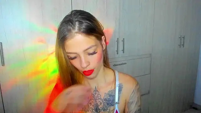 Snapshot of barbiee_05 chatting on October 16, 11:50 pm barbiee 05 online show from October 16, 11:50 pm