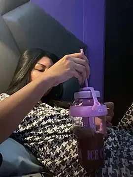 MaxxineMorenaTs online show from May 14, 11:11 pm