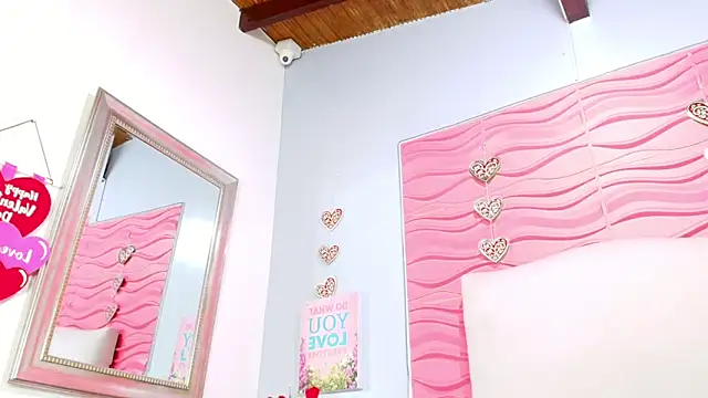 Snapshot of _Valeria_Brown chatting on February 14, 11:20 pm Valeria Brown online show from February 14, 11:20 pm