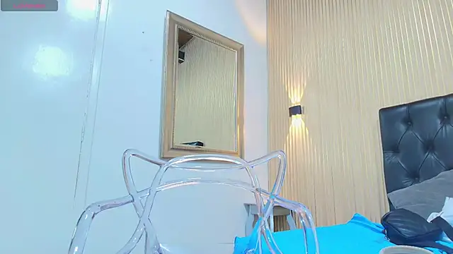 Snapshot of _Valeria_Brown chatting on September 21, 10:33 pm Valeria Brown online show from September 21, 10:33 pm