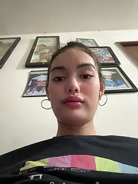 AlexandraMooree online show from February 14, 12:03 pm