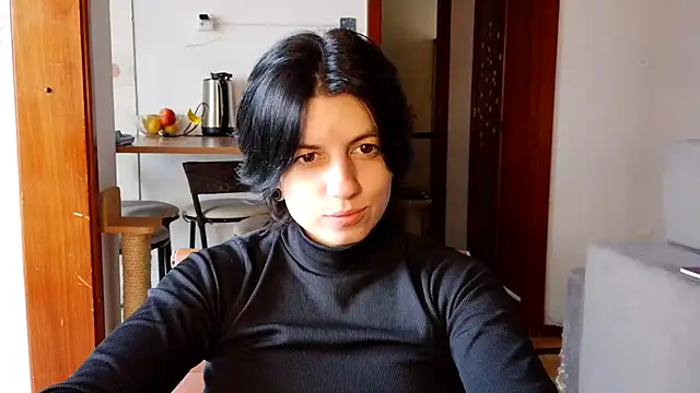 kyslrana online show from May 26, 2:13 pm