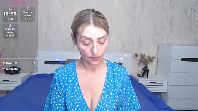 ZoeGrant online show from March 20, 2:19 am