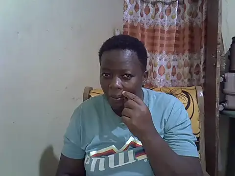 Ebonyceline online show from October 7, 10:45 am