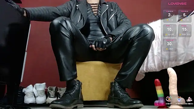 TomLover 12 online show from January 30, 11:01 am