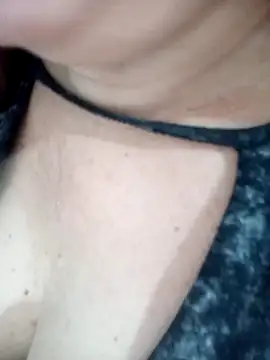 Snapshot of CASADASIGILO2 chatting on February 3, 2:14 am CASADASIGILO2 online show from February 3, 2:14 am