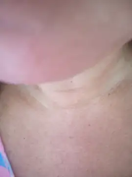 Snapshot of CASADASIGILO2 chatting on October 23, 10:36 am CASADASIGILO2 online show from October 23, 10:36 am