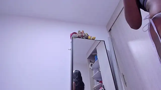 CuteEbony1 online show from September 23, 6:11 pm