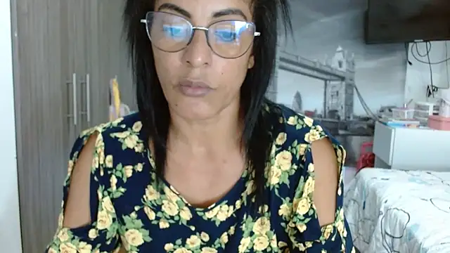 kateleyagrey online show from February 8, 11:02 pm