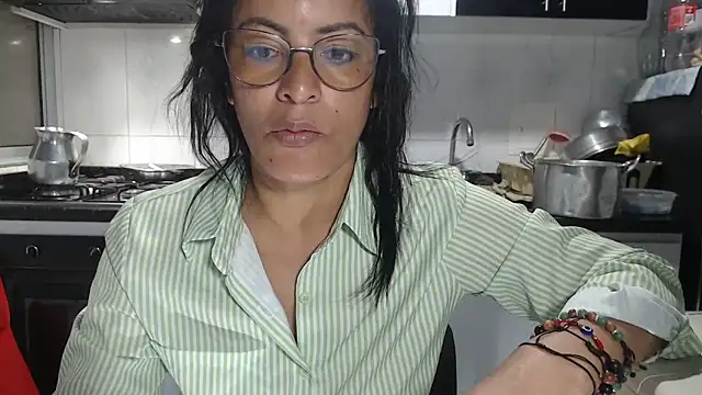 kateleyagrey online show from September 22, 11:12 am