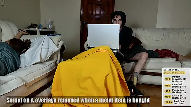 Snapshot of f4p_top chatting on October 7, 8:50 pm f4p top online show from October 7, 8:50 pm