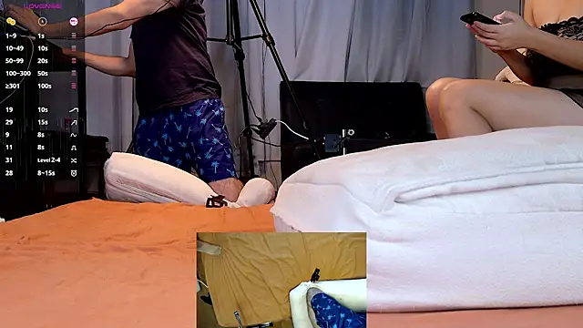 Snapshot of f4p_top chatting on October 14, 1:28 am f4p top online show from October 14, 1:28 am