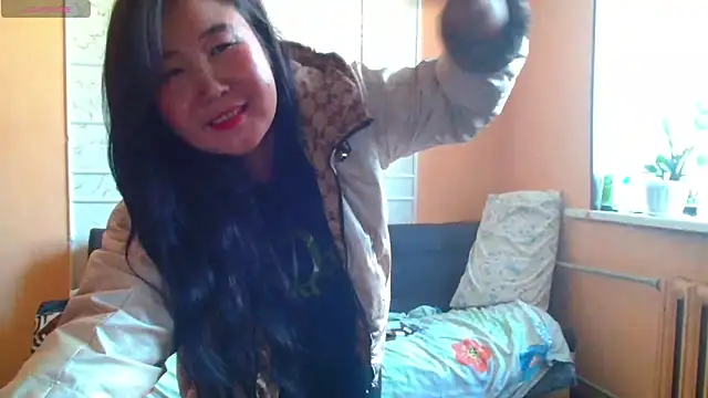 Snapshot of Bet_Lu chatting on March 13, 8:32 pm Bet Lu online show from March 13, 8:32 pm