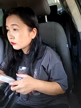 Snapshot of Bet_Lu chatting on September 12, 10:26 am Bet Lu online show from September 12, 10:26 am