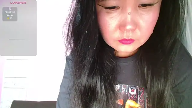 Snapshot of Bet_Lu chatting on October 12, 4:22 am Bet Lu online show from October 12, 4:22 am