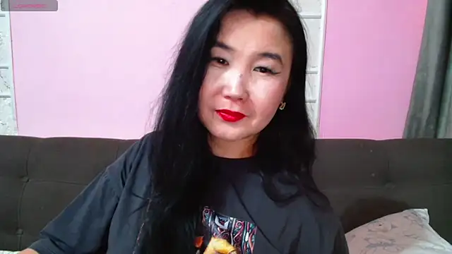 Snapshot of Bet_Lu chatting on October 18, 7:31 am Bet Lu online show from October 18, 7:31 am