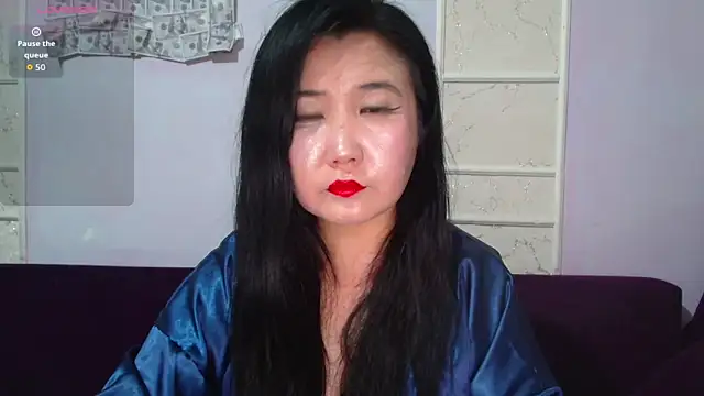 Snapshot of Bet_Lu chatting on April 10, 5:45 am Bet Lu online show from April 10, 5:45 am