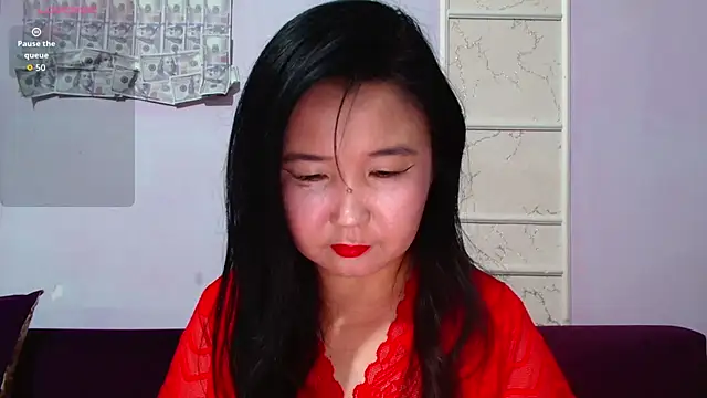 Snapshot of Bet_Lu chatting on April 13, 9:26 am Bet Lu online show from April 13, 9:26 am