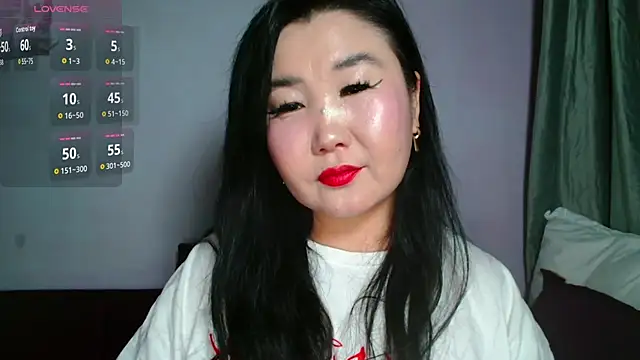 Snapshot of Bet_Lu chatting on April 19, 5:34 pm Bet Lu online show from April 19, 5:34 pm