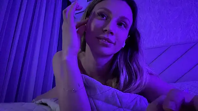 Alice Wonders online show from February 7, 2:08 am