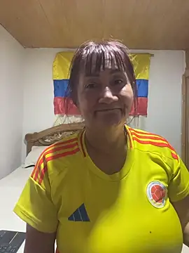 Savvanahh online show from June 17, 10:00 pm