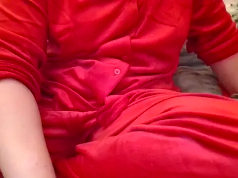 Snapshot of RealLittleRedRidingHood chatting on November 21, 4:27 pm RealLittleRedRidingHood online show from November 21, 4:27 pm