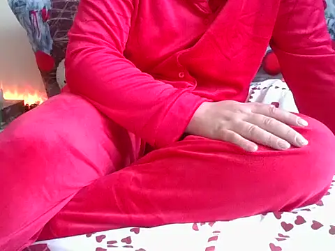 Snapshot of RealLittleRedRidingHood chatting on November 28, 9:56 am RealLittleRedRidingHood online show from November 28, 9:56 am