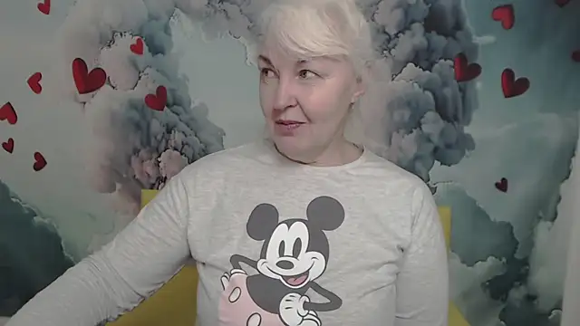 Snapshot of BlondyLeeBest chatting on February 3, 7:21 pm BlondyLeeBest online show from February 3, 7:21 pm