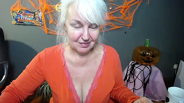 BlondyLeeBest online show from October 25, 6:24 pm