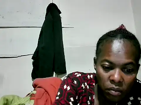 Snapshot of hairybushpussyxx1 chatting on December 12, 2:37 am hairybushpussyxx1 online show from December 12, 2:37 am