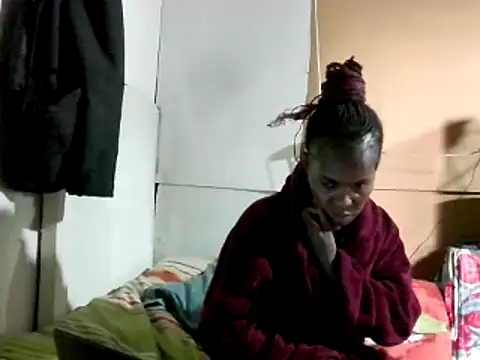 Snapshot of hairybushpussyxx1 chatting on December 12, 3:05 pm hairybushpussyxx1 online show from December 12, 3:05 pm