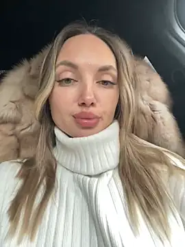 Snapshot of AngelinaMoore chatting on January 10, 9:55 am AngelinaMoore online show from January 10, 9:55 am