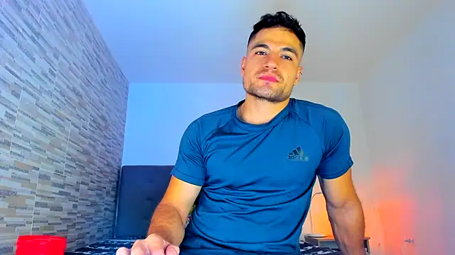Snapshot of nicolas_herrera chatting on January 17, 1:15 am nicolas herrera online show from January 17, 1:15 am