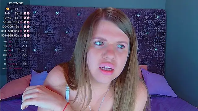 Snapshot of NoraBigAss chatting on January 13, 4:50 am NoraBigAss online show from January 13, 4:50 am