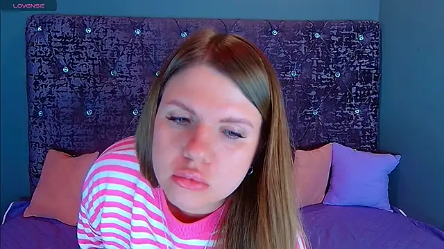 Snapshot of NoraBigAss chatting on January 27, 5:36 am NoraBigAss online show from January 27, 5:36 am