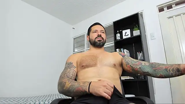 Snapshot of Pierre_Vidal chatting on March 6, 10:26 pm Pierre Vidal online show from March 6, 10:26 pm