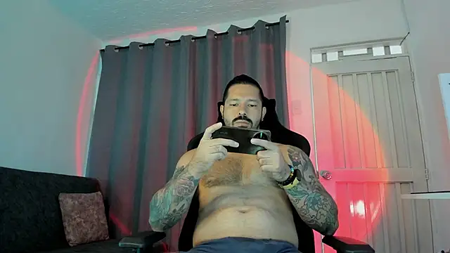 Snapshot of Pierre_Vidal chatting on November 13, 1:10 pm Pierre Vidal online show from November 13, 1:10 pm