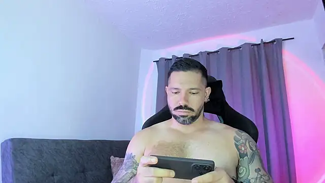 Pierre Vidal online show from June 10, 11:24 pm