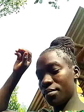 Snapshot of shape30 chatting on November 22, 5:39 am shape30 online show from November 22, 5:39 am