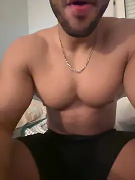 pimentfort77 online show from December 21, 9:47 pm