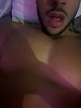 pimentfort77 online show from February 18, 10:58 pm